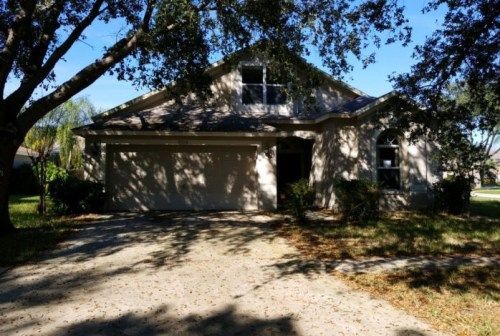 2720 Villa Dr, Valrico, FL 33596