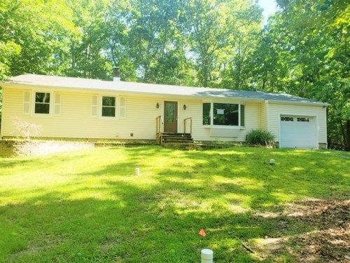 32 Mill Rd, Vincentown, NJ 08088