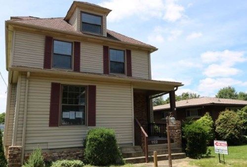 1122 Oak Street, Connellsville, PA 15425