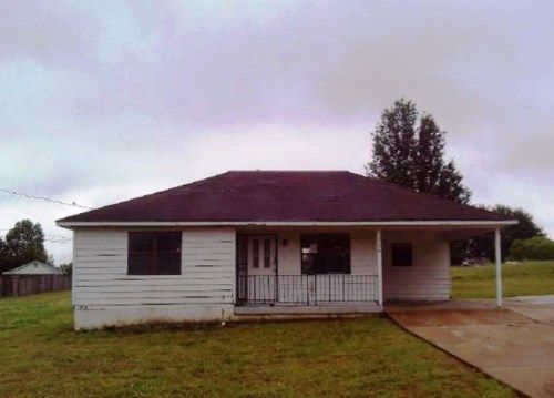 405 Bluebird Rd, Covington, TN 38019