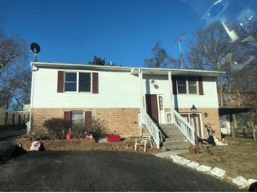 6122 8th St, Chesapeake Beach, MD 20732