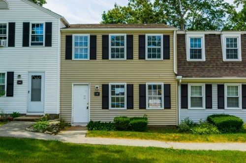 1k Lakeside Dr, Ledyard, CT 06339