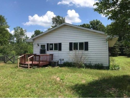 1866 N Owens Lane, Medaryville, IN 47957