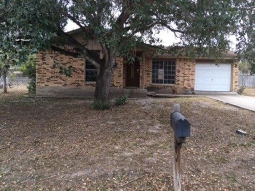 1309 Teto St, George West, TX 78022