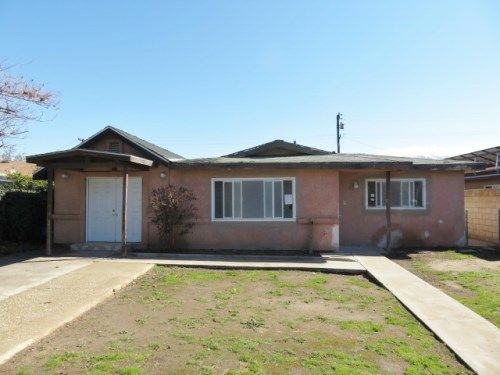 612 Walnut Dr, Arvin, CA 93203