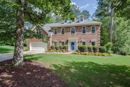 2565 Falcon Creek Ct, Suwanee, GA 30024