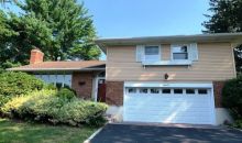 18 Fox Ridge Ln Locust Valley, NY 11560