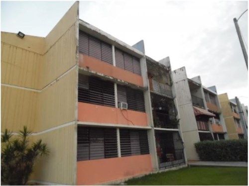 2-a Cond. Pontezuel Bldg, Carolina, PR 00983