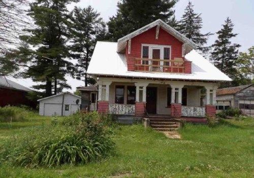 329 Center St, Bear Lake, PA 16402