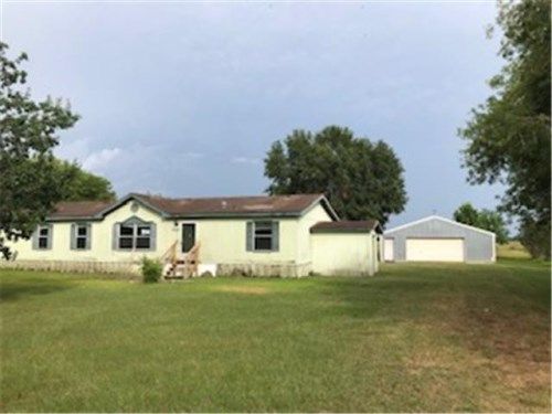 7415 Meadowgreen Ln, Needville, TX 77461