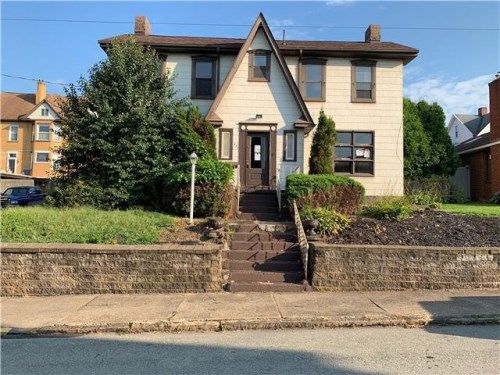 321 East 8th Ave, Tarentum, PA 15084