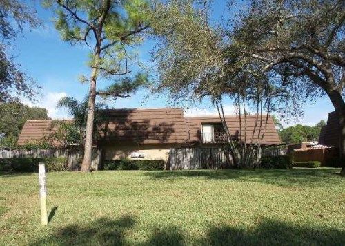 821 8th Ln, Palm Beach Gardens, FL 33418