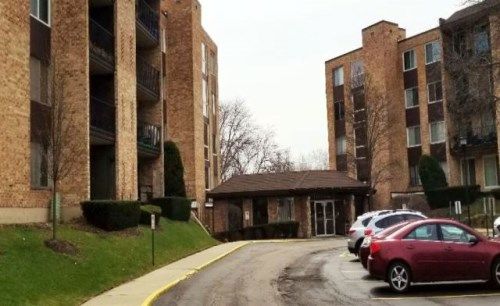 1103 S Hunt Club Dr UNIT 127, Mount Prospect, IL 60056