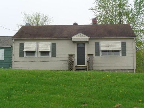 1018 Jefferson Rd, Boonville, MO 65233