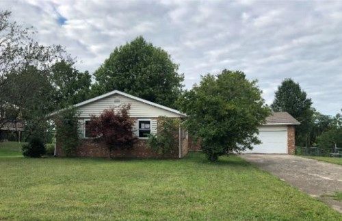 524 Arrowhead Dr, Sidney, OH 45365