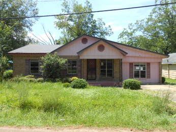 71 Southwest Ave, Durant, MS 39063