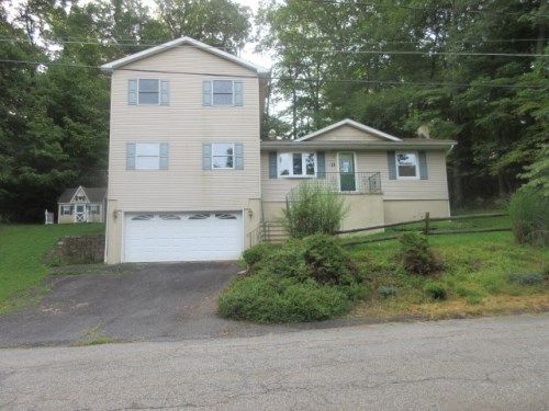 11 Fordham Trl, Hopatcong, NJ 07843