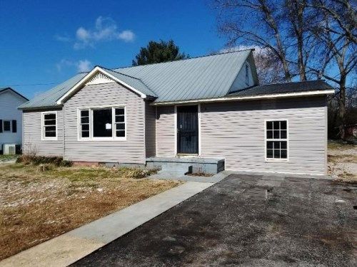 203 Powell St, Decherd, TN 37324