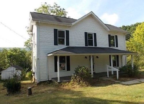 90 Mechanicsburg Rd, Bland, VA 24315