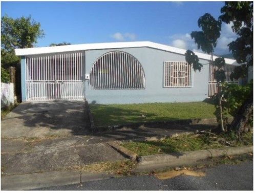 Gk 13 Calle 201, Carolina, PR 00982