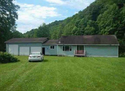 111 Greasey Creek Rd, Bandy, VA 24602