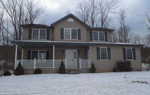 546 S Mountain Blvd, Mountain Top, PA 18707