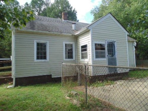 92 South Street, Lawrenceville, VA 23868