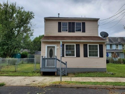 52 West St, Bordentown, NJ 08505