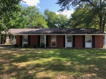 218 Montrose St, Selma, AL 36701