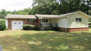 14440 County Line Rd, Muscle Shoals, AL 35661