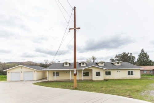 4049 Alpine Blvd, Alpine, CA 91901