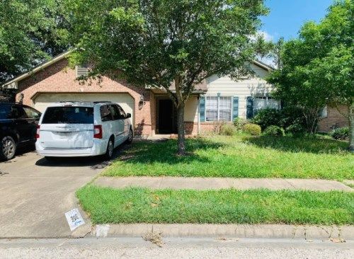 305 NEWHAVEN ST, Victoria, TX 77904