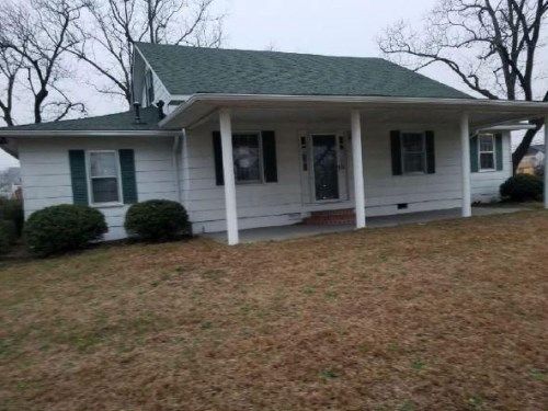 323 S Cleveland St, Kershaw, SC 29067