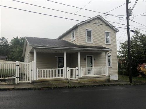 215 W Tammany Street, Orwigsburg, PA 17961