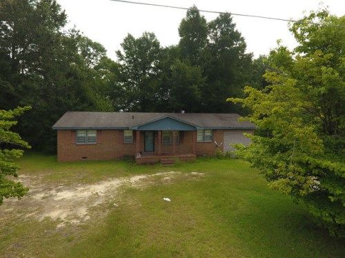 64 WALNUT ST, Blackville, SC 29817