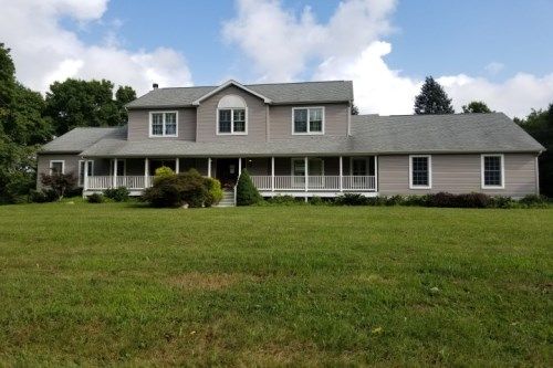 68 Van Tines Ln, Old Bridge, NJ 08857