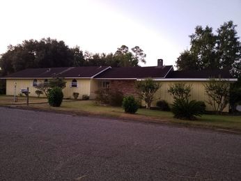 199 W Oak St, Atmore, AL 36502