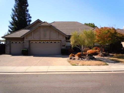 19533 Windwood Dr, Woodbridge, CA 95258