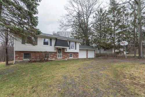 2190 Langford Rd, North Collins, NY 14111