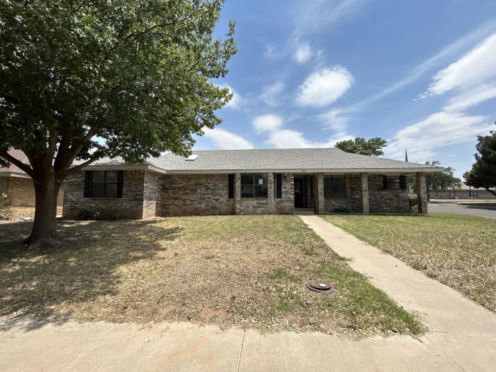 3611 Oakridge Drive, Midland, TX 79707