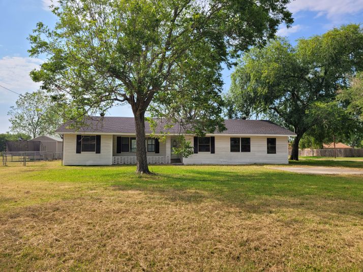 334 Matchett Rd, Victoria, TX 77905