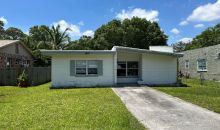 1611 Paseo Ave Fort Pierce, FL 34982