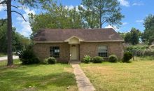 201 Farrer St Angleton, TX 77515