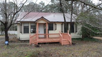 801 Cedar Springs Rd, Weaver, AL 36277