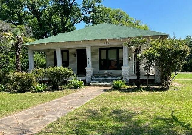 305 Quitman Street, Pittsburg, TX 75686