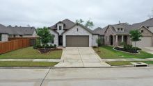 8042 WHISPER GROOVE DR Magnolia, TX 77354