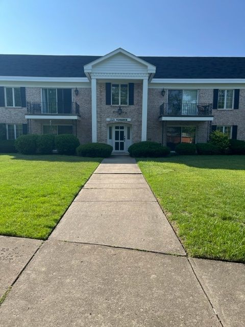 1229 Tuckahoe Pl Apt 1b, Munster, IN 46321