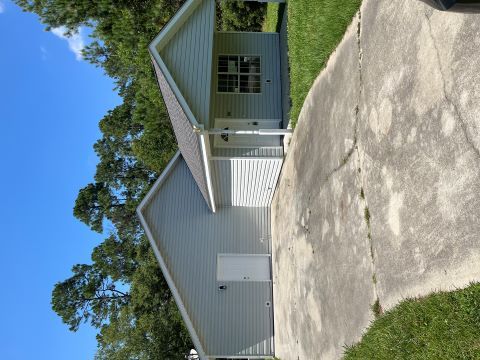 6080 E Adams St, Bay Saint Louis, MS 39520