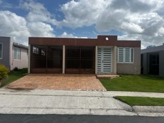 384 Borinquen Valle, Caguas, PR 00725