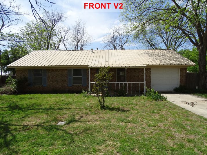 314 Cedar St, Bangs, TX 76823